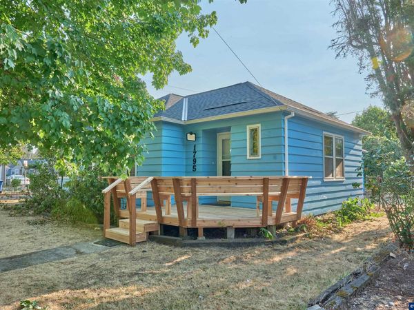 1795 Yew St SE, Salem, OR 97302