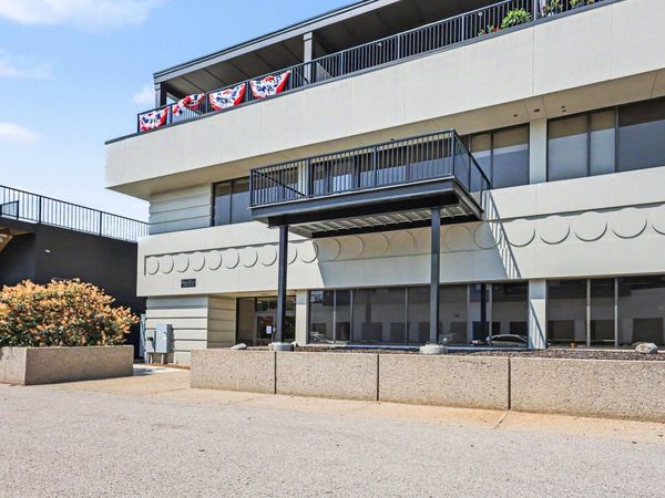 300 Washington Avenue, Unit 4, Grand Haven, MI 49417