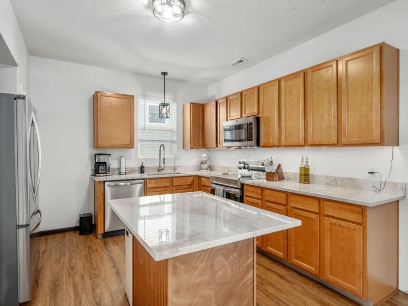 2315 Doneen Drive , Columbus, OH 43219 Photo 10
