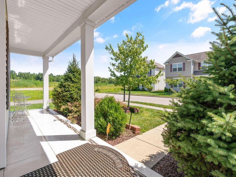 2315 Doneen Drive , Columbus, OH 43219 Photo 2
