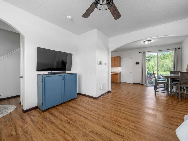 2315 Doneen Drive , Columbus, OH 43219 Photo 8