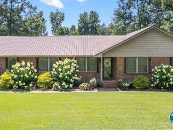 2319 Cornelia Circle W, Gadsden, AL 35901