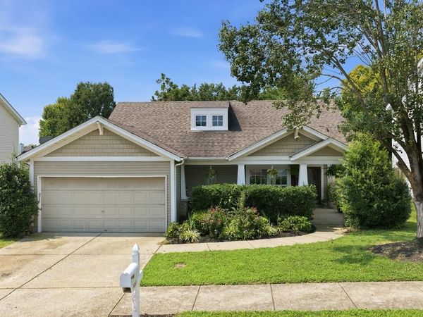 1857 Brookmeadow Ln, Hermitage, TN