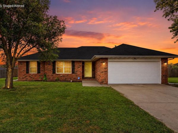 2988 E Morris Street , Republic, MO 65738