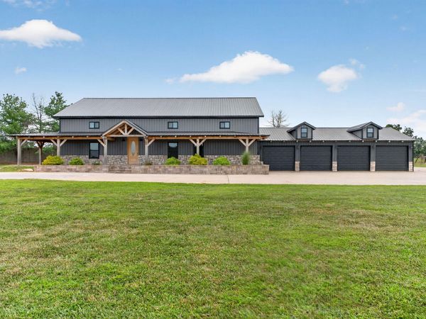 250 Aviation Avenue , Ozark, MO 65721