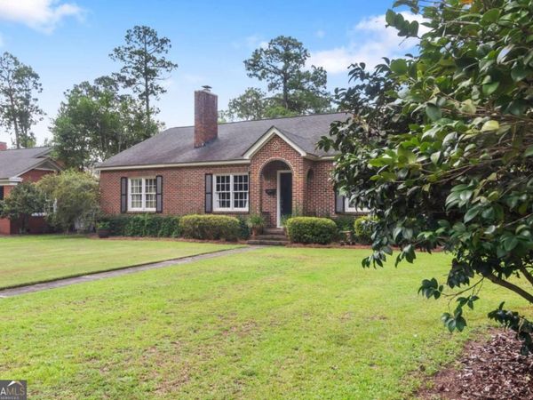 910 6th Avenue, Albany, GA 31701
