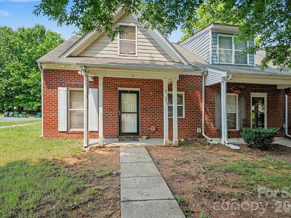 2729 Meadow Knoll Drive, Charlotte, NC 28269