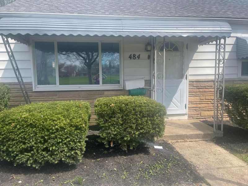 484 S Hampton Road , Columbus, OH 43213 Photo 2