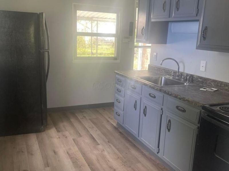 484 S Hampton Road , Columbus, OH 43213 Photo 6