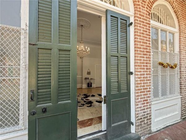 818 BOURBON Street, Unit 1A, New Orleans, LA 70116