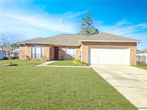 407 E REDBUD Drive, Slidell, LA 70458