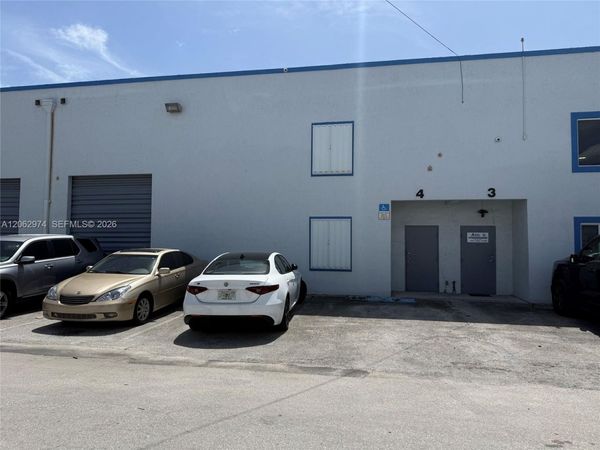 2205 W 80th St , Unit F-4, Hialeah, FL 33016