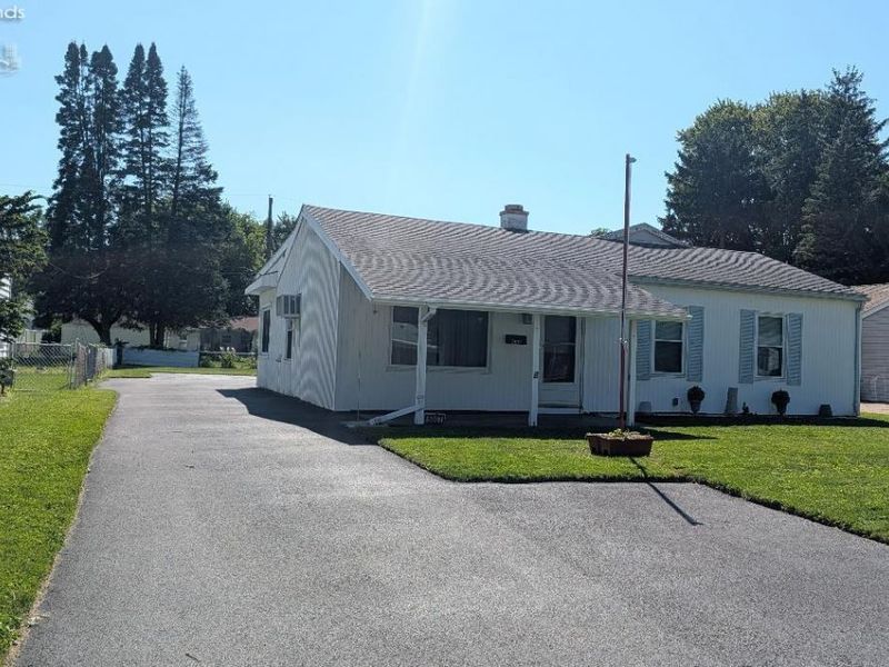 5007 Hartford Avenue, Sandusky, OH 44870 Photo 1