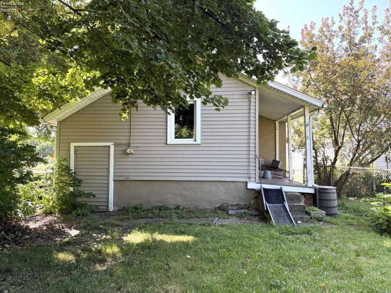 123 E Monroe Street, Sandusky, OH 44870 Photo 4