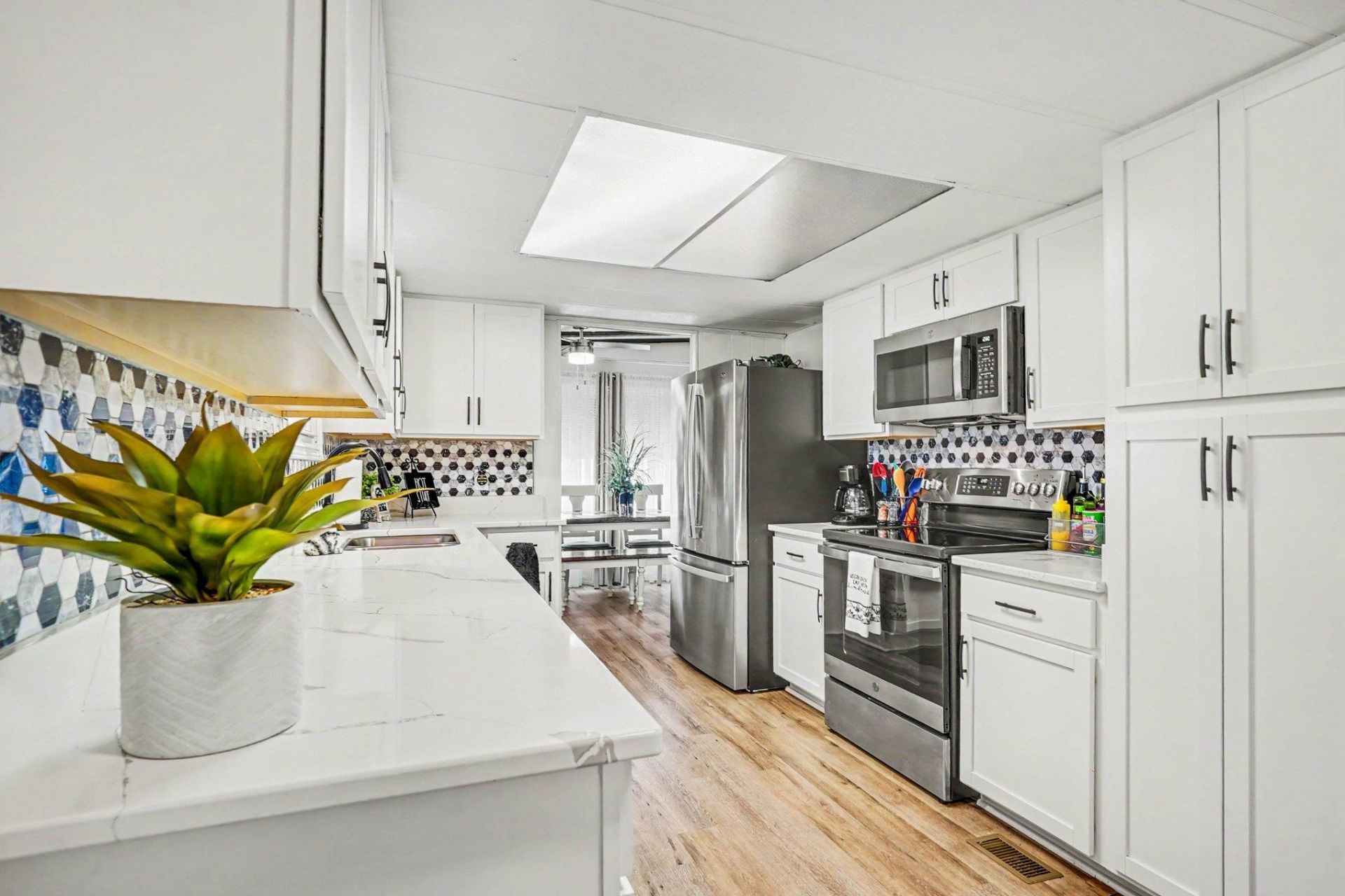 1508 Gardenia Ave.  Photo 10