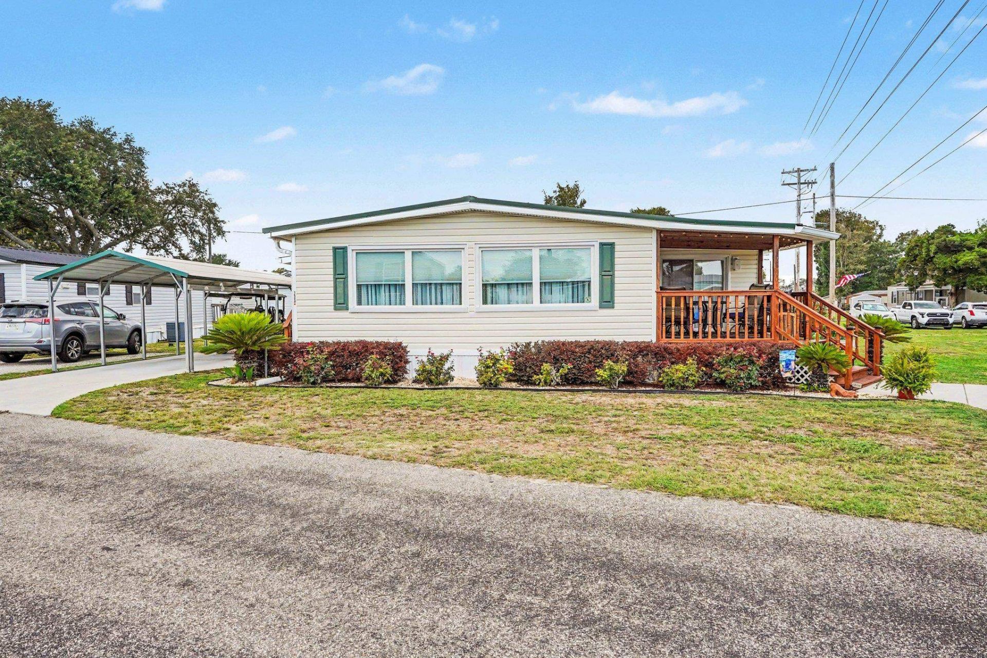 1508 Gardenia Ave.  Photo 4