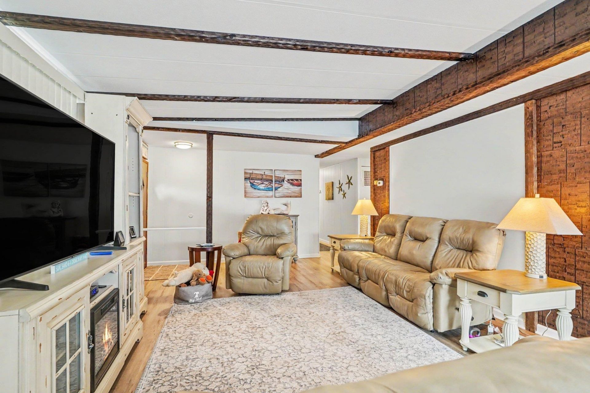 1508 Gardenia Ave.  Photo 6