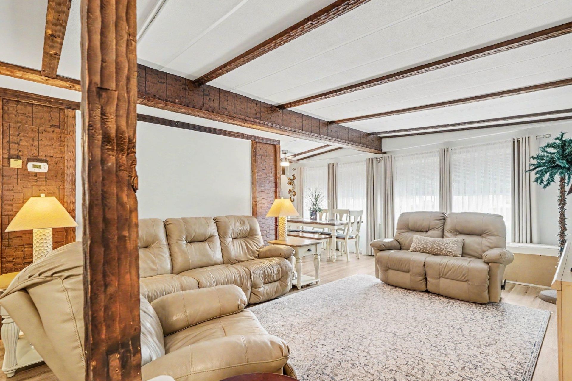 1508 Gardenia Ave.  Photo 8