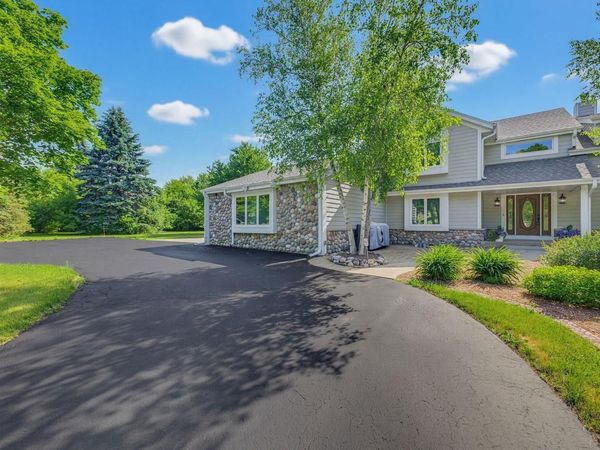 W220N11412 Amy Belle ROAD, Germantown, WI 53022