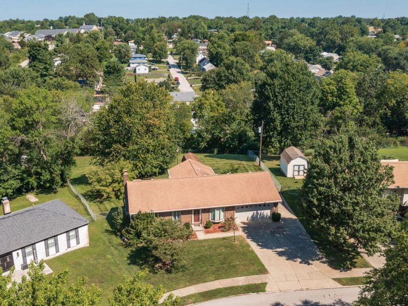 8576 Winthrop Circle, Florence, KY 41042 Photo 2