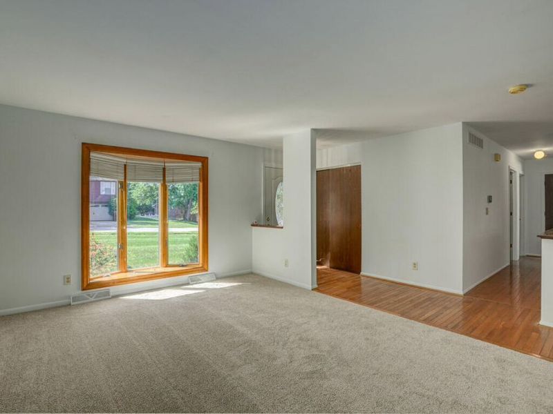8576 Winthrop Circle, Florence, KY 41042 Photo 7
