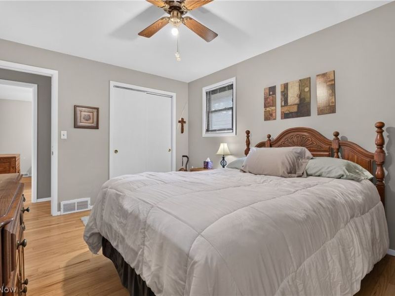 8460 Banner Lane, Parma, OH 44129 Photo 11