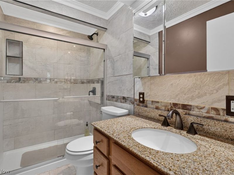 8460 Banner Lane, Parma, OH 44129 Photo 17
