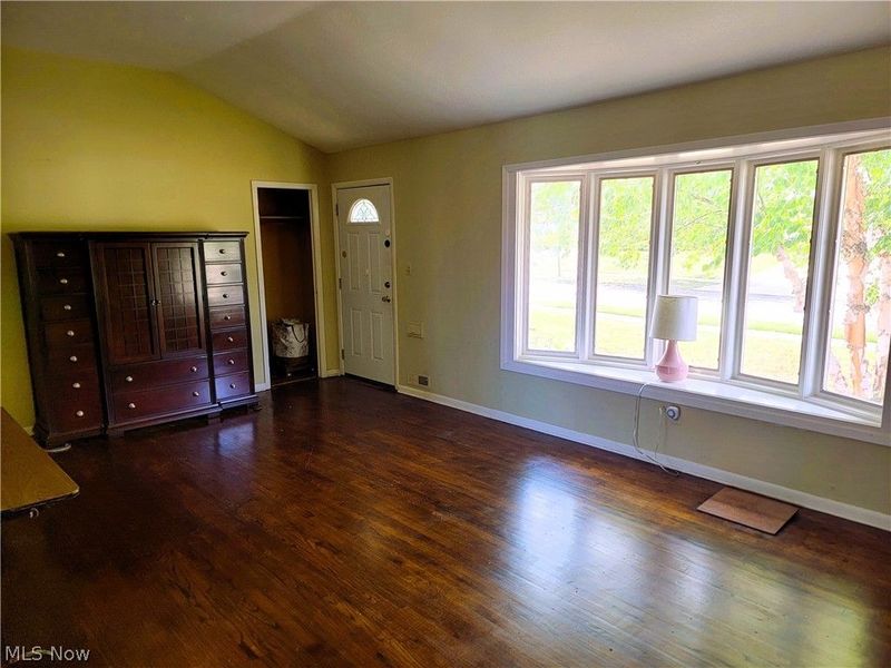 1612 Green Acres Drive , Parma, OH 44134 Photo 3