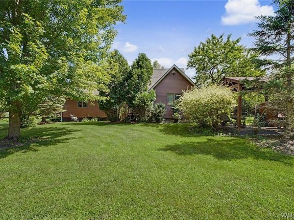 2604 Bullis Road , Elma, NY 14059