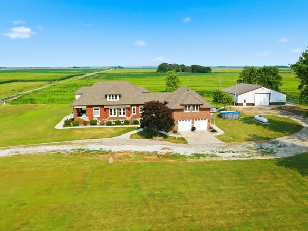 973 E 2500 North Road , Ashkum, IL 60911
