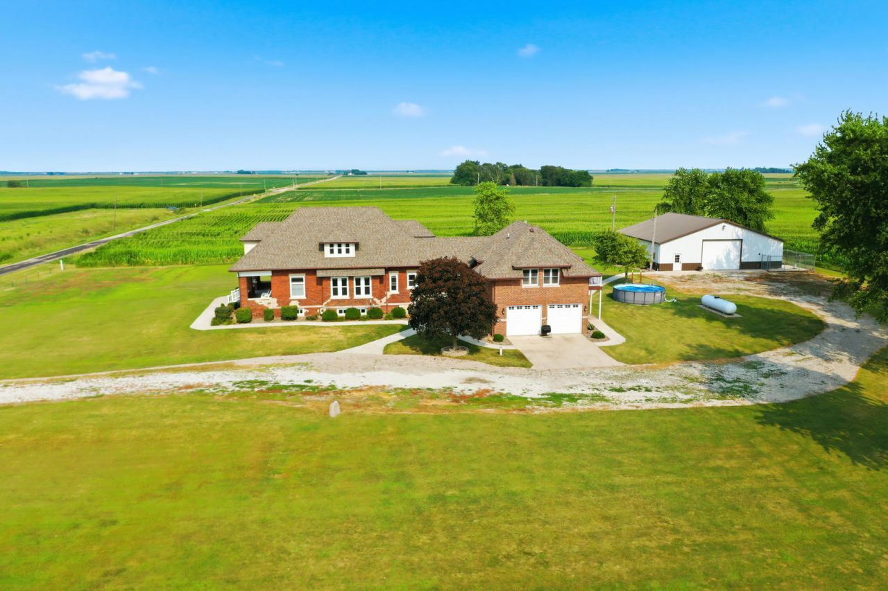 973 E 2500 North Road , Ashkum, IL 60911