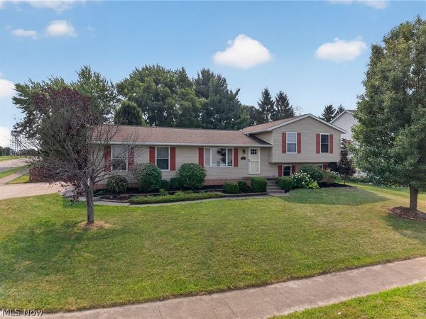 100 Cheyenne Drive , Rittman, OH 44270