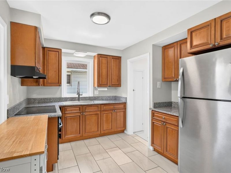 983 Newberry Avenue, South Euclid, OH 44121 Photo 10
