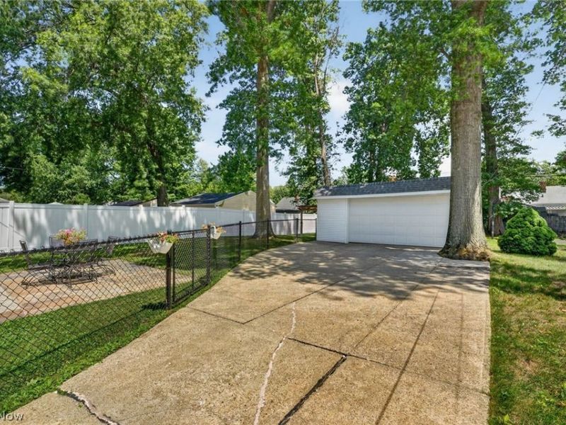 983 Newberry Avenue, South Euclid, OH 44121 Photo 35