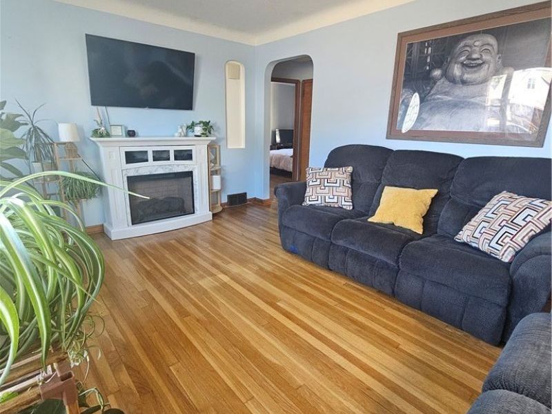 6906 Belmere Drive, Parma, OH 44129 Photo 3