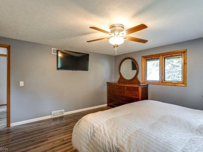 7821 W List Lane, Parma, OH 44130 Photo 16