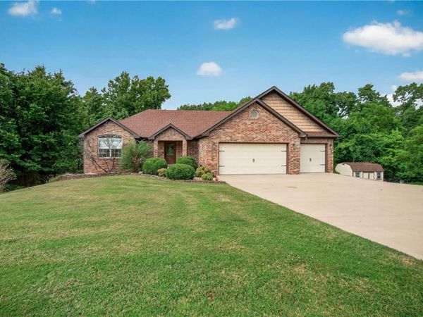 20 Queensferry Drive , Bella Vista, AR 72715