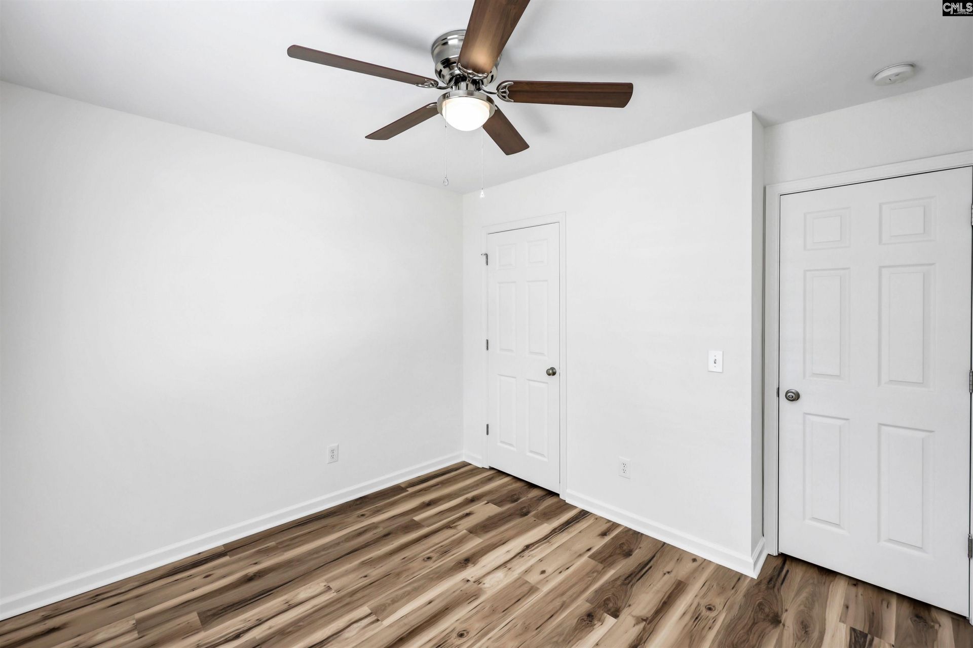 363 Colony Lakes Drive  Photo 12