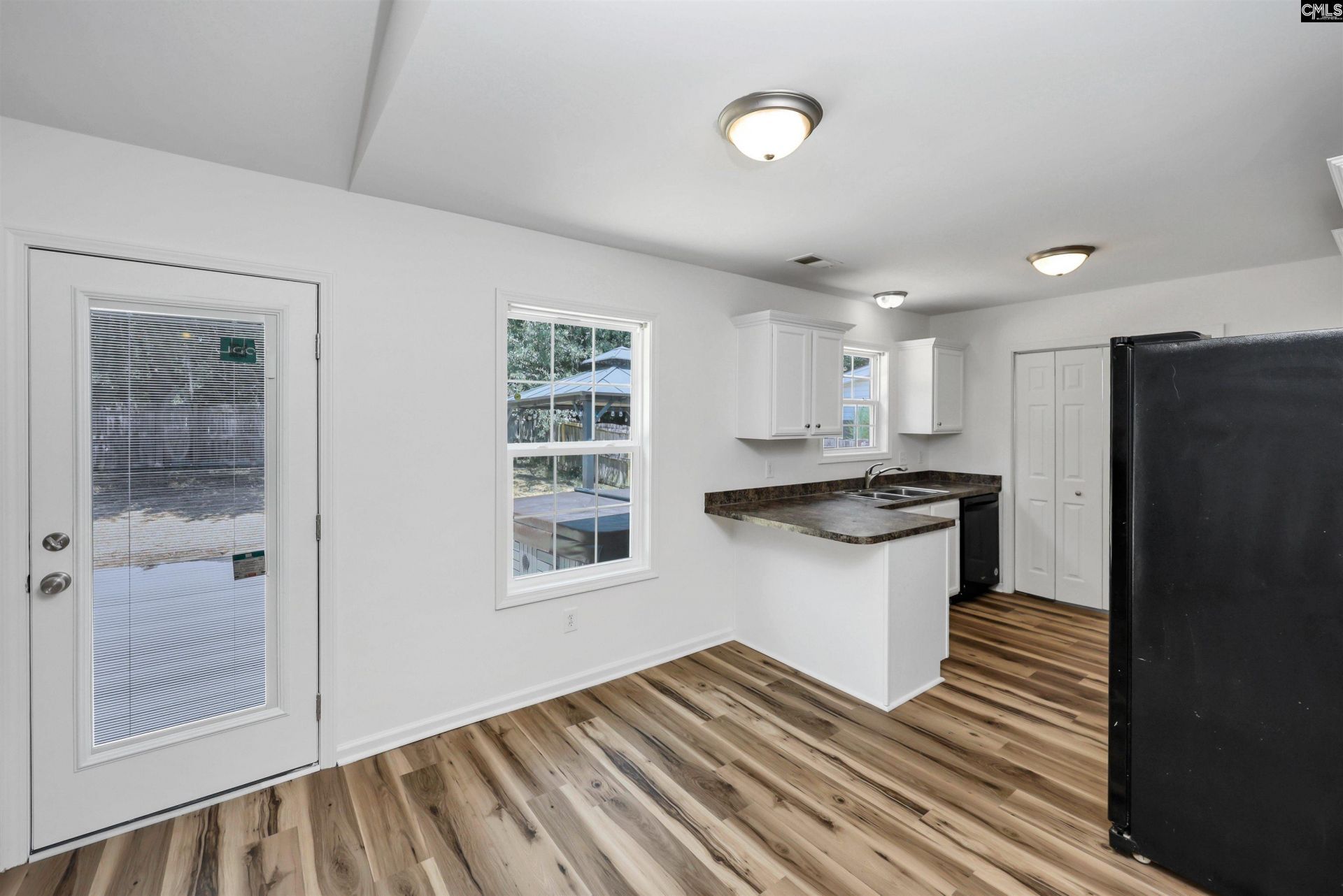 363 Colony Lakes Drive  Photo 4