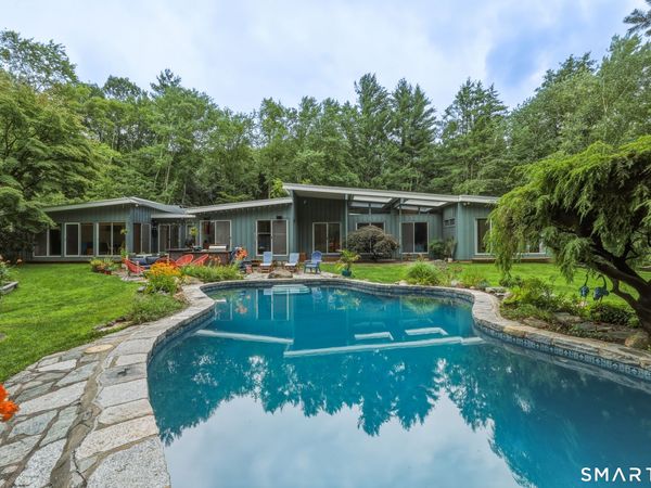20 Crestview (Incl. 24 Crestview Dr.), Woodbridge, CT 06525