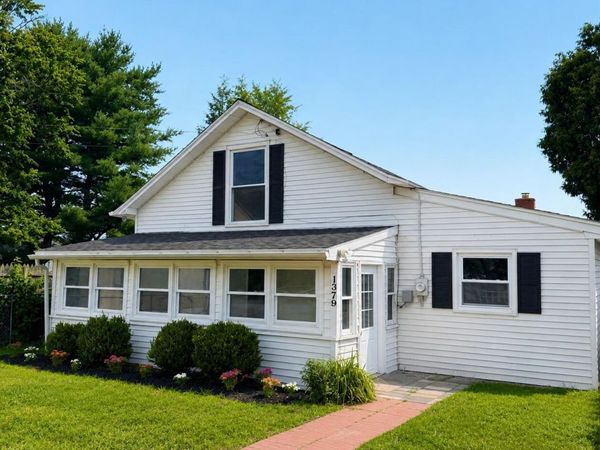 1379 Evergreen Avenue, Rotterdam, NY 12306