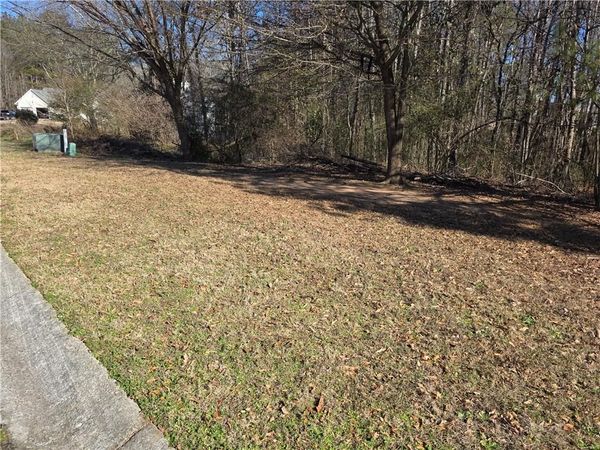 84 Essex Lane, Hiram, GA 30141