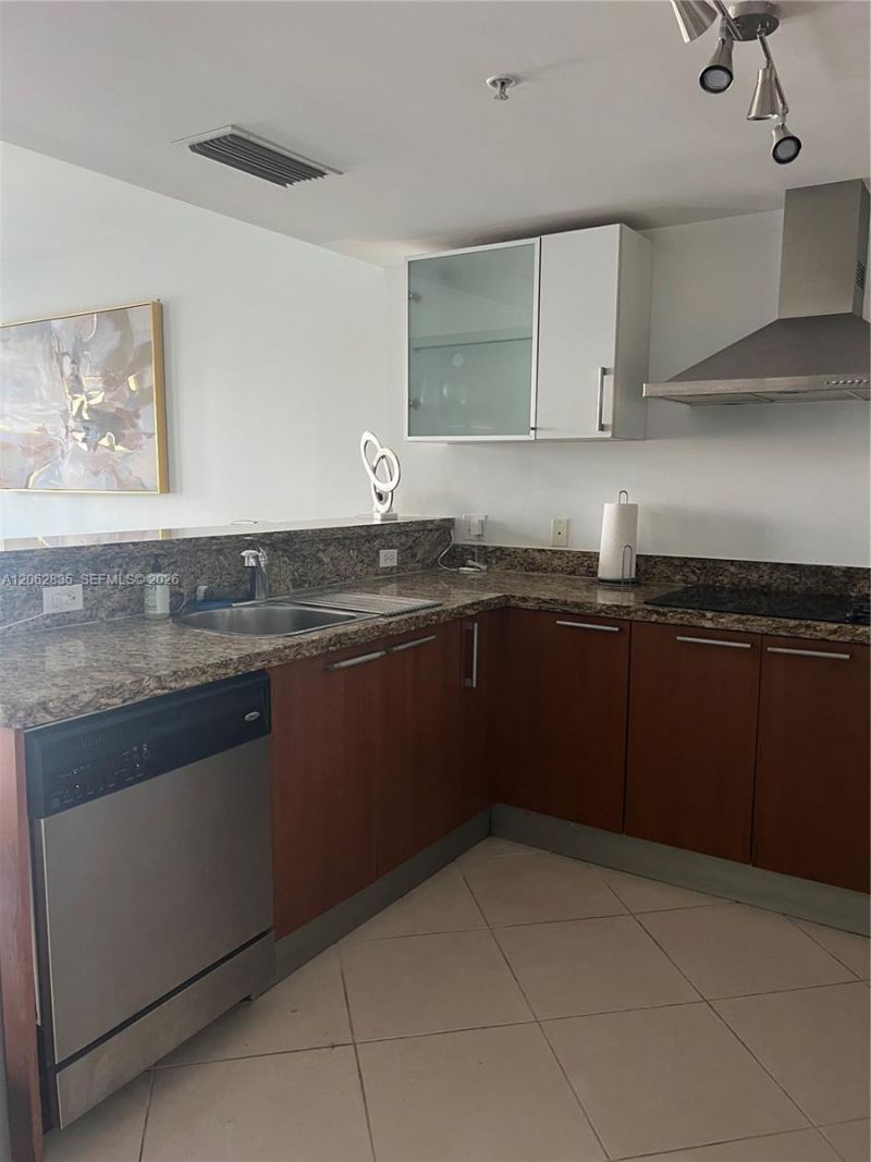 170 SE 14th St, Unit 2007, Miami, FL 33131 Photo