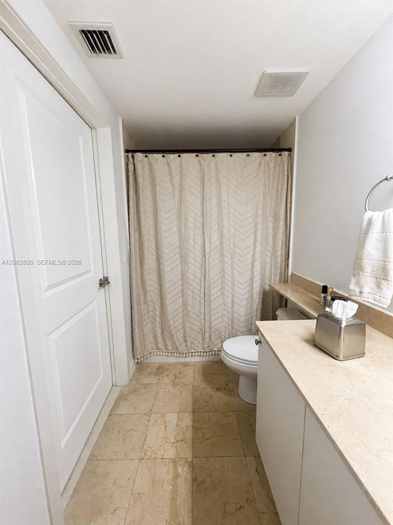 170 SE 14th St, Unit 2007, Miami, FL 33131 Photo