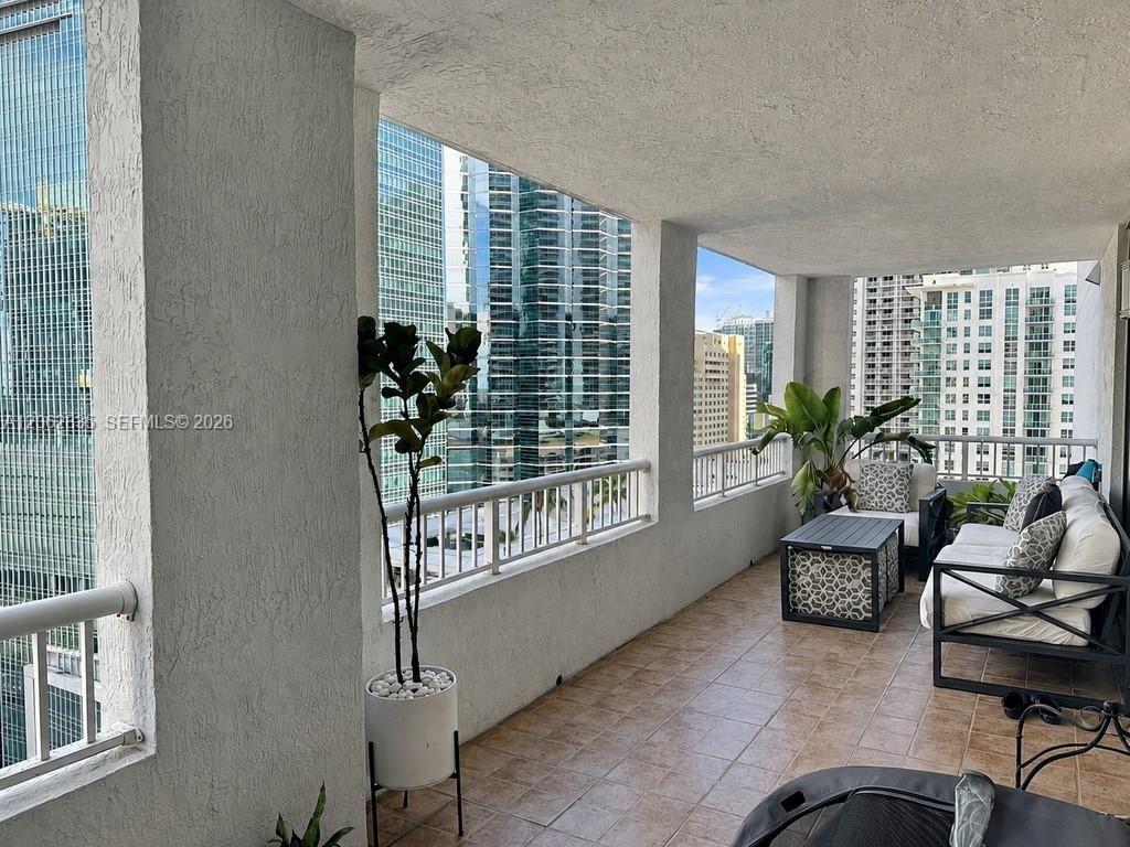 170 SE 14th St, Unit 2007, Miami, FL 33131 Photo