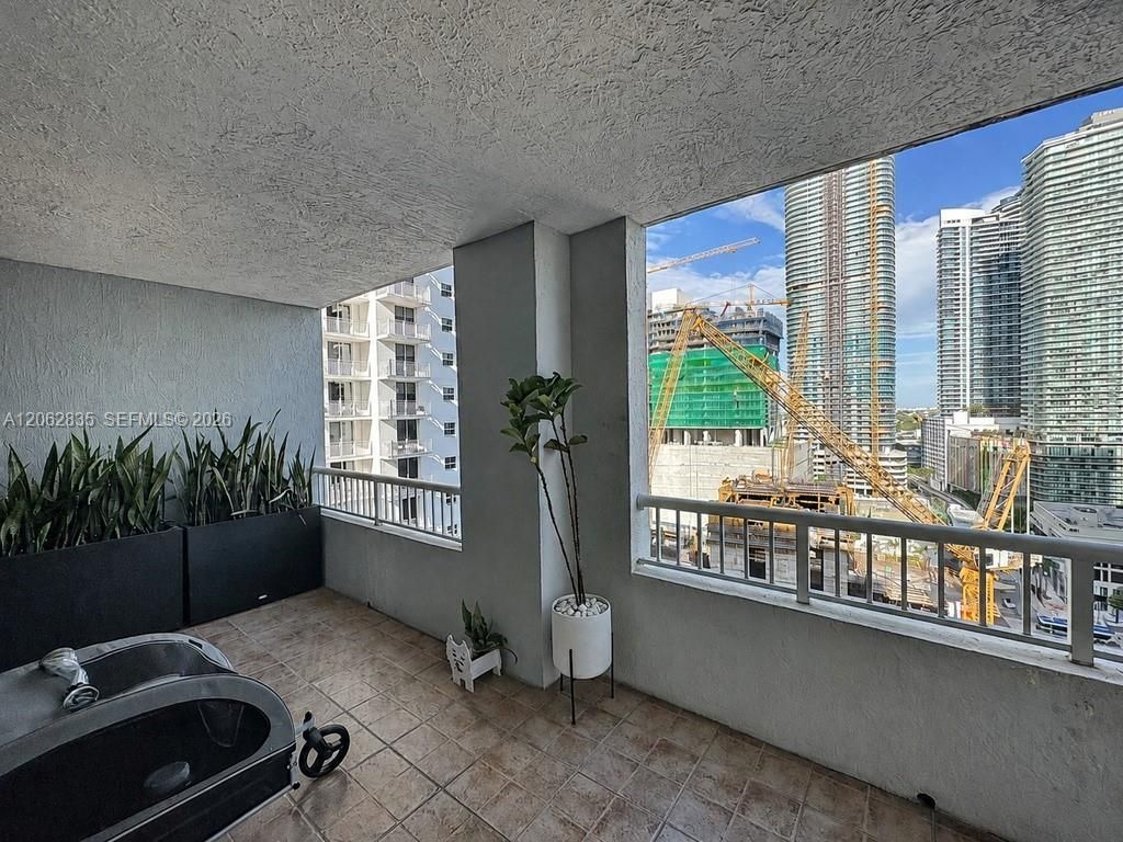 170 SE 14th St, Unit 2007, Miami, FL 33131 Photo