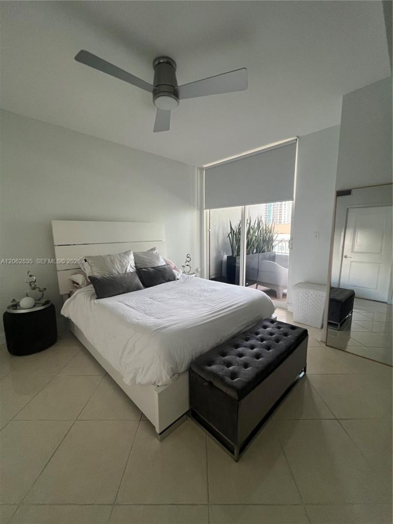 170 SE 14th St, Unit 2007, Miami, FL 33131 Photo