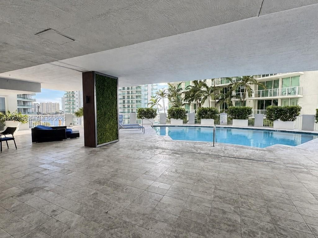 170 SE 14th St, Unit 2007, Miami, FL 33131 Photo