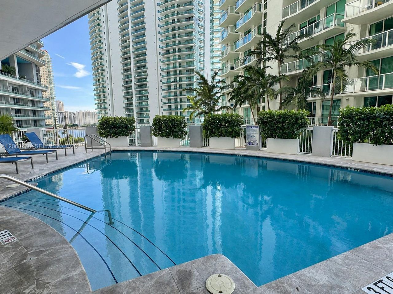 170 SE 14th St, Unit 2007, Miami, FL 33131 Photo