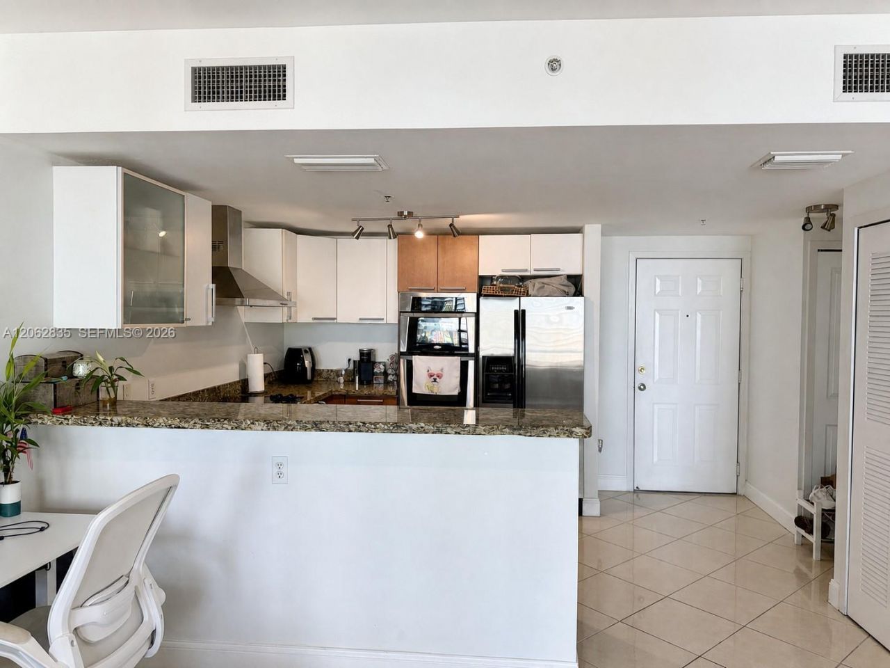 170 SE 14th St, Unit 2007, Miami, FL 33131 Photo